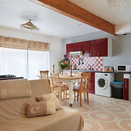 Holiday home Le Nid Du Lac, Maison Cosy Et Calme Avec Babyfoot