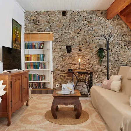 Le Nid Du Lac, Maison Cosy Et Calme Avec Babyfoot La Chevroliere